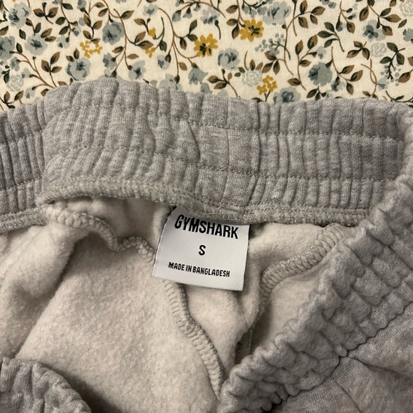 Gymshark sweat shorts - Picture 2 of 3